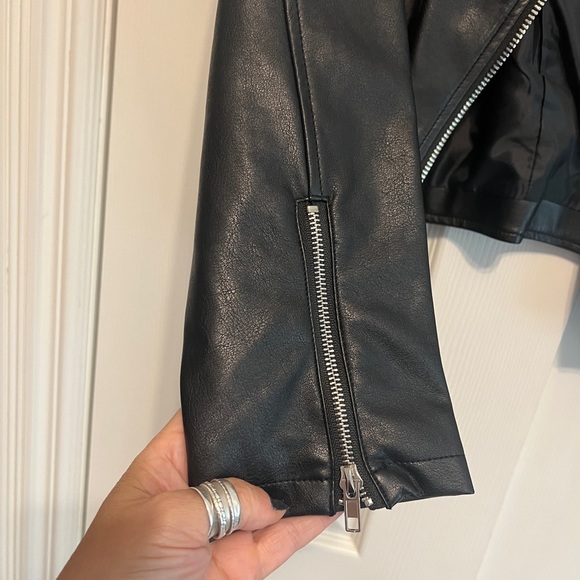 Biker Jacket Faux Leather - Picture 3 of 5